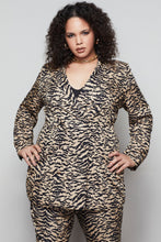 Load image into Gallery viewer, EXEC BLAZER | SAND ZEBRA001