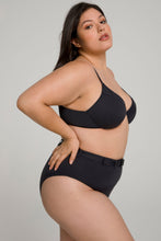 Load image into Gallery viewer, SHOWOFF CURVE TOP | BLACK001