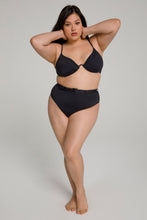 Load image into Gallery viewer, SHOWOFF CURVE TOP | BLACK001