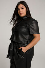 Load image into Gallery viewer, CINCHED CROP TUNIC | BLACK001