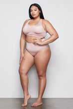 Load image into Gallery viewer, HIGH IMPACT PADDED BRA | BLUSH001

