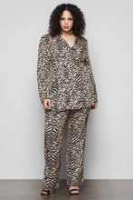 Load image into Gallery viewer, EXEC BLAZER | SAND ZEBRA001

