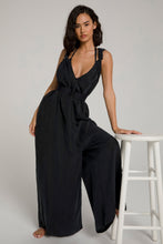 Load image into Gallery viewer, SEXY TWIST ROMPER | BLACK001
