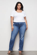 Load image into Gallery viewer, THE BABY SCOOP NECK TEE | WHITE001
