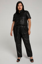 Load image into Gallery viewer, CINCHED CROP TUNIC | BLACK001

